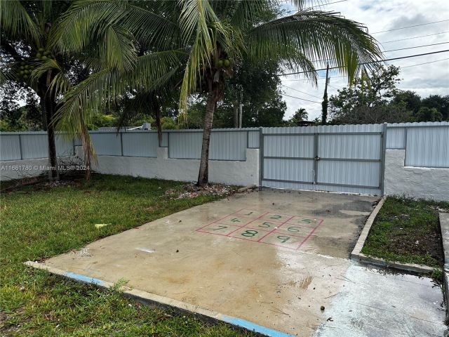 Home for sale at 1805 NW 175th St - photo 5694912