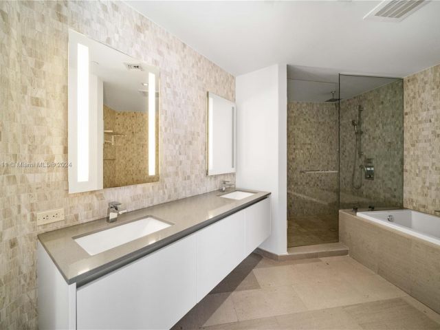 Apartment for sale  Unit #1201 - photo 5608364