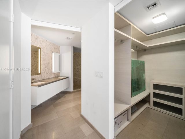 Apartment for sale  Unit #1201 - photo 5608365