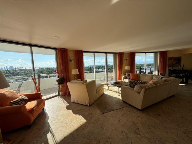 Apartment for sale  Unit #1023 & 1123 - photo 5692757