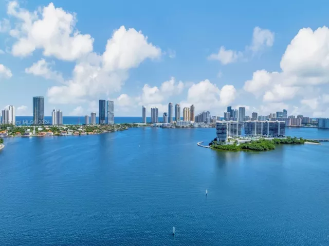 Apartment for sale  Unit #2708 - photo 5687023