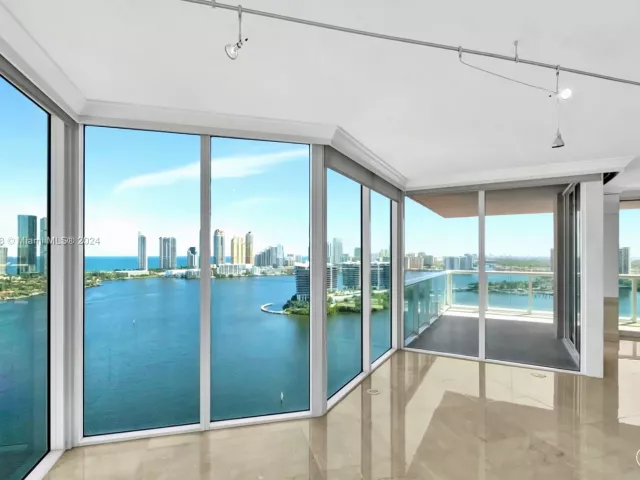 Apartment for sale  Unit #2708 - photo 5687033