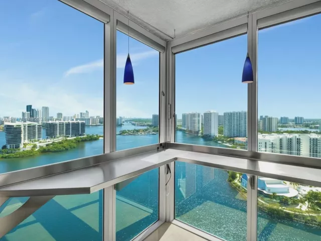 Apartment for sale  Unit #2708 - photo 5687019