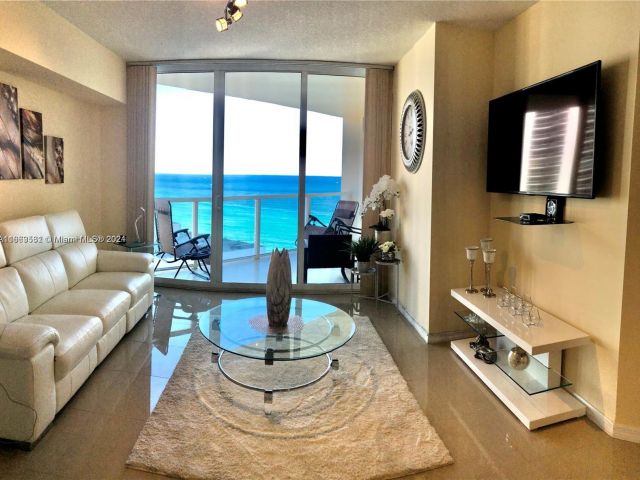 Apartment for sale  Unit #1705 - photo 5922163