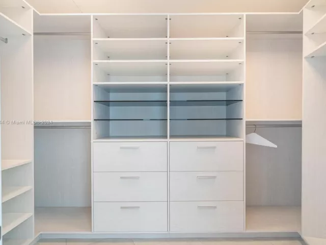 Apartment for rent  Unit #5001 - photo 5770898