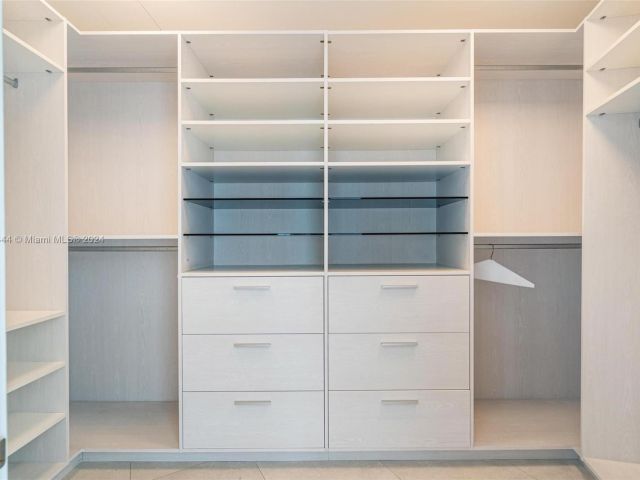 Apartment for rent  Unit #5001 - photo 5770898