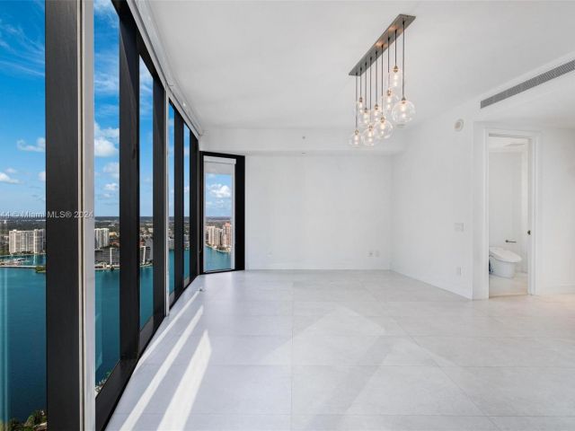 Apartment for rent  Unit #5001 - photo 5770902