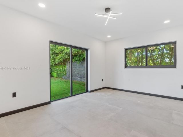 Home for sale at 2261 NE 192nd St - photo 5715327