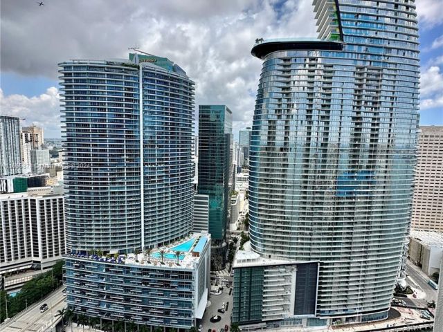 Apartment for sale  Unit #4006 - photo 5614179