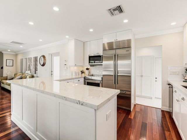 Home for sale at 2140 NE 24th St - photo 5822847