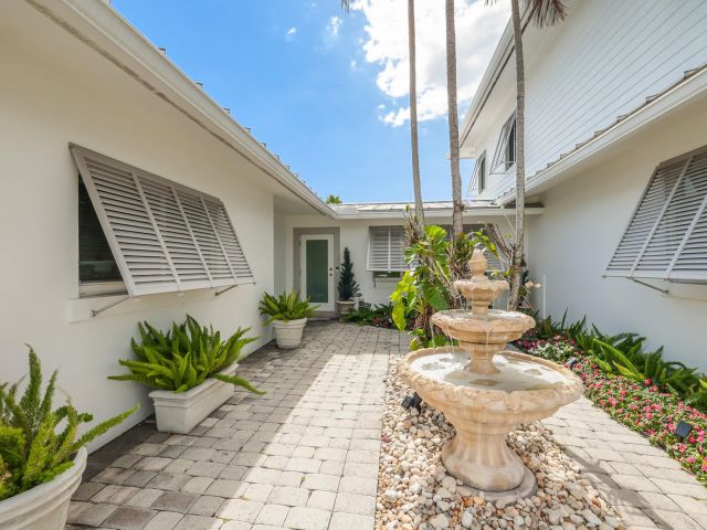 Home for sale at 2140 NE 24th St - photo 5822861