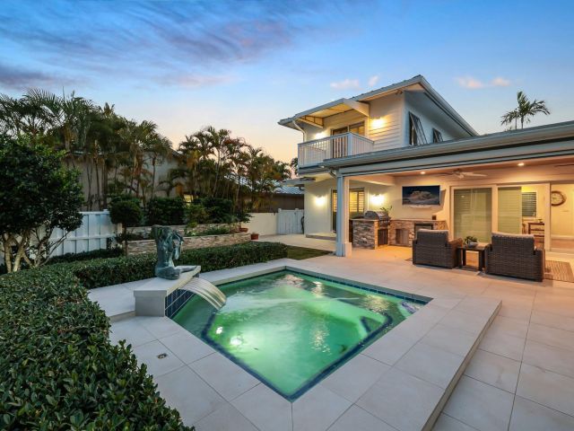 Home for sale at 2140 NE 24th St - photo 5822865