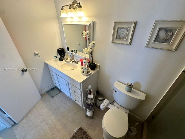 Apartment for sale  Unit #904 - photo 5629729