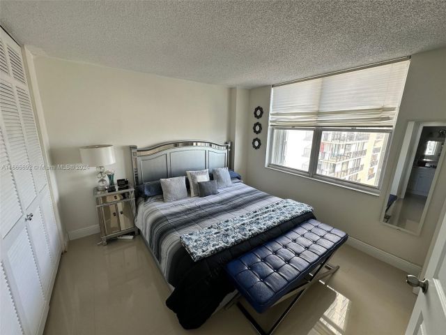 Apartment for sale  Unit #904 - photo 5629731