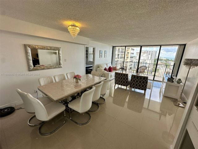 Apartment for sale  Unit #904 - photo 5629738