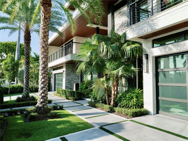 Home for sale at 600 5th Key Dr - photo 5806848