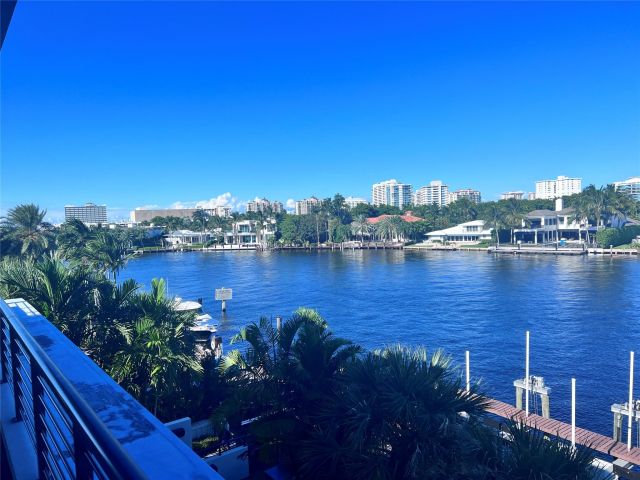 Home for sale at 600 5th Key Dr - photo 5806854