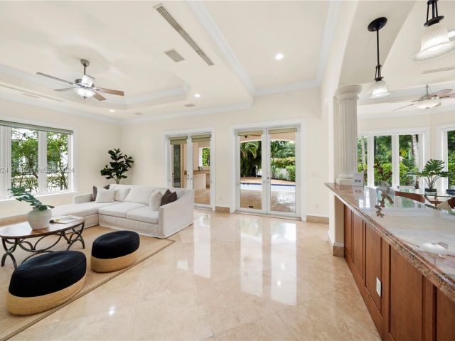 Home for sale at 5770 La Luneta Ave - photo 5552060