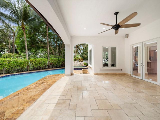 Home for sale at 5770 La Luneta Ave - photo 5552074