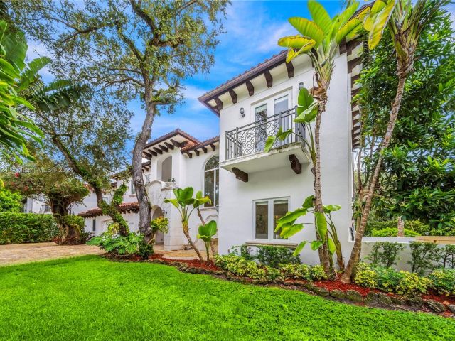 Home for sale at 5770 La Luneta Ave - photo 5552076