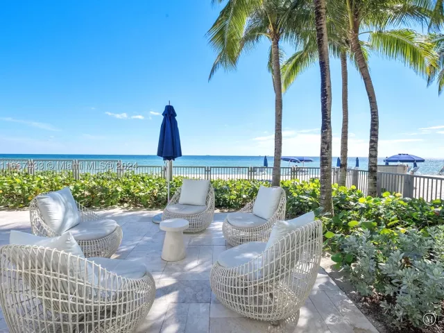 2-bedroom condo for rent in Sunny Isles Beach - 16047 Collins Ave 2602 - MondialRealty