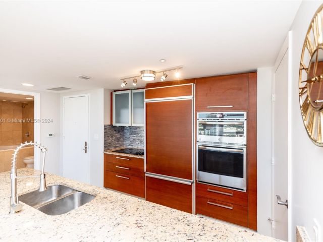 Apartment for rent  Unit #2907 - photo 5672843