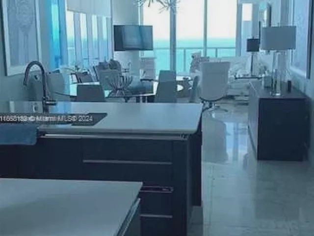 Apartment for sale  Unit #3208 - photo 5670359