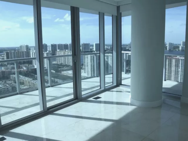 Apartment for sale  Unit #3208 - photo 5670362