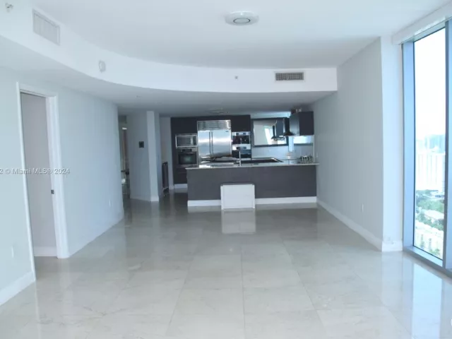 Apartment for sale  Unit #3208 - photo 5670363