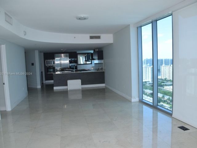 Apartment for sale  Unit #3208 - photo 5670348