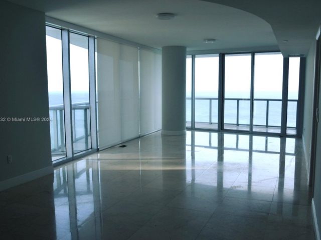 Apartment for sale  Unit #3208 - photo 5670364