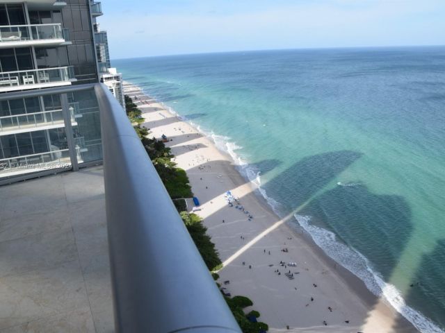 Apartment for sale  Unit #3208 - photo 5670367