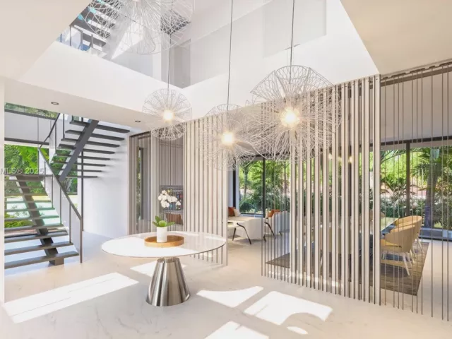 5-bedroom home for sale in Sunny Isles Beach - 262 189th Ter - MondialRealty