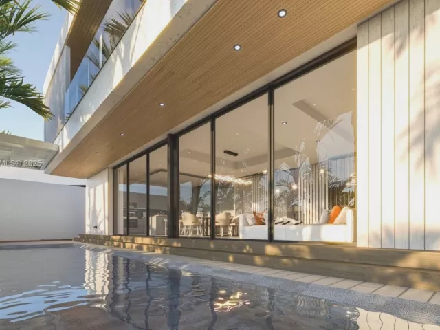 5-bedroom home for sale in Sunny Isles Beach - 262 189th Ter - MondialRealty