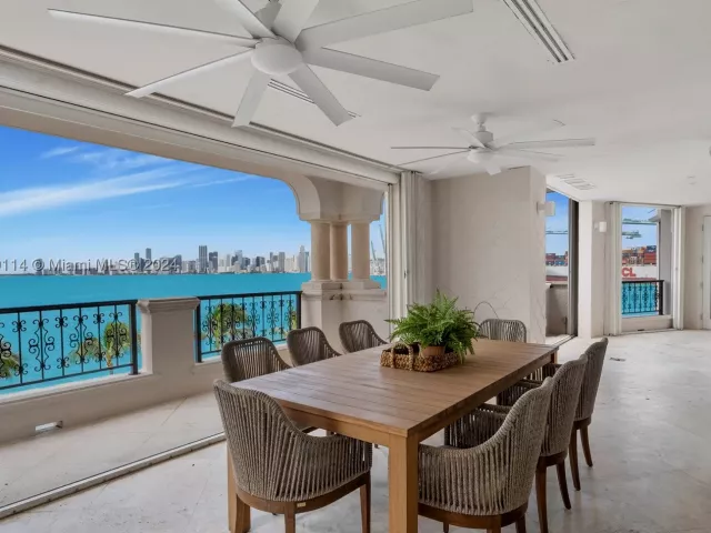 5-bedroom condo for sale in Miami Beach - 5242 Fisher Island Dr 5242 - MondialRealty
