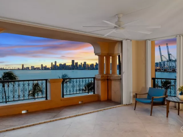 5-bedroom condo for sale in Miami Beach - 5242 Fisher Island Dr 5242 - MondialRealty