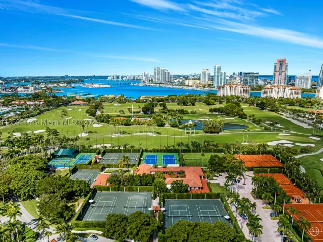 5-bedroom condo for sale in Miami Beach - 5242 Fisher Island Dr 5242 - MondialRealty