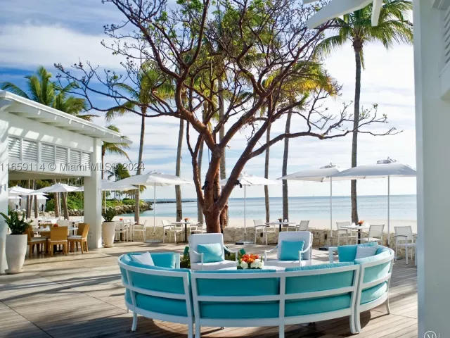 5-bedroom condo for sale in Miami Beach - 5242 Fisher Island Dr 5242 - MondialRealty