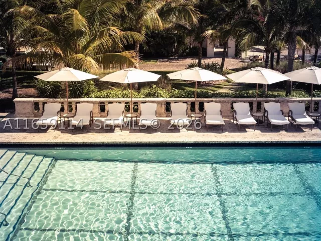5-bedroom condo for sale in Miami Beach - 5242 Fisher Island Dr 5242 - MondialRealty