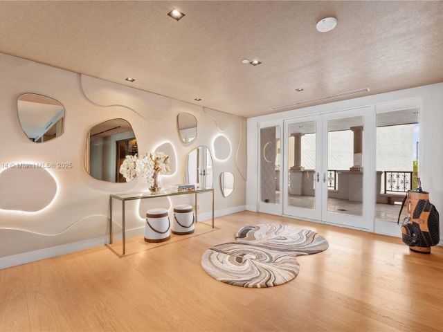 Apartment for sale  Unit #5242 - photo 5693015