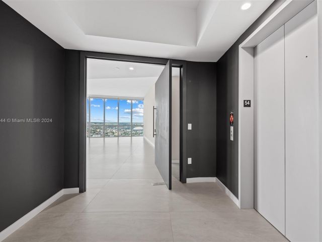 Apartment for sale  Unit #PH 5412 - photo 6922770