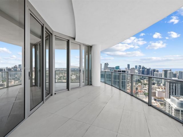 Apartment for sale  Unit #PH 5412 - photo 6922772