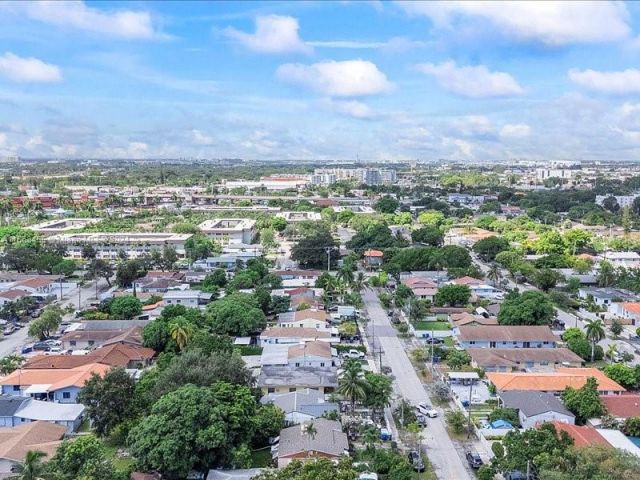 Home for sale at 1810 NW 16th Ter - photo 5730711