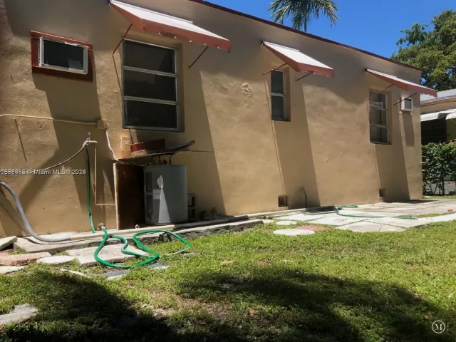 2-bedroom home for sale in Miami - 1810 NW 16th Ter - MondialRealty