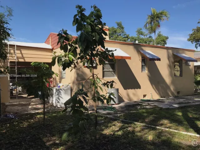 2-bedroom home for sale in Miami - 1810 NW 16th Ter - MondialRealty