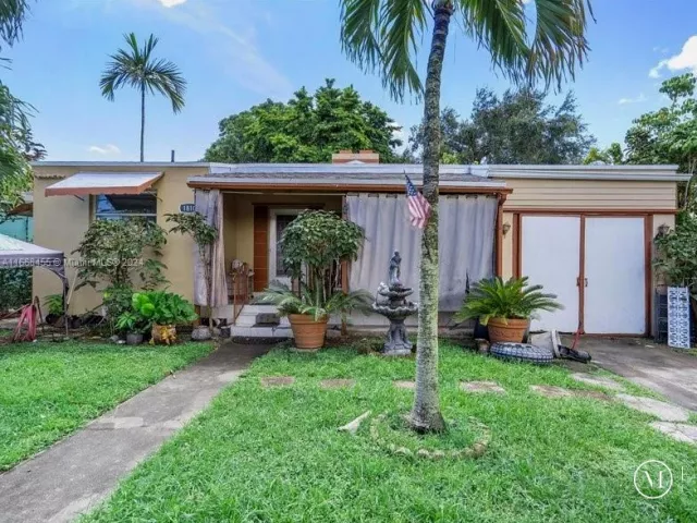 2-bedroom home for sale in Miami - 1810 NW 16th Ter - MondialRealty