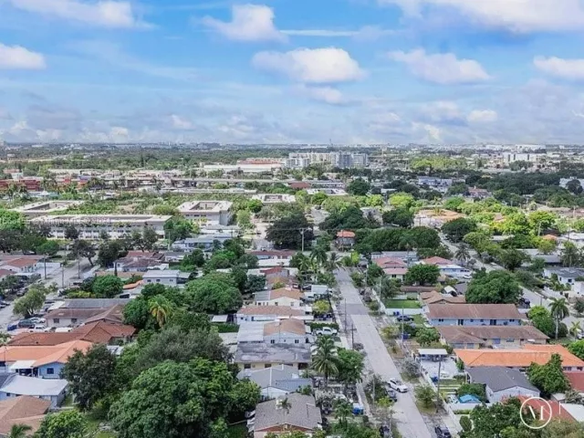 2-bedroom home for sale in Miami - 1810 NW 16th Ter - MondialRealty