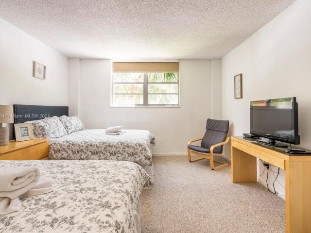 Apartment for sale  Unit #207 - photo 5648347