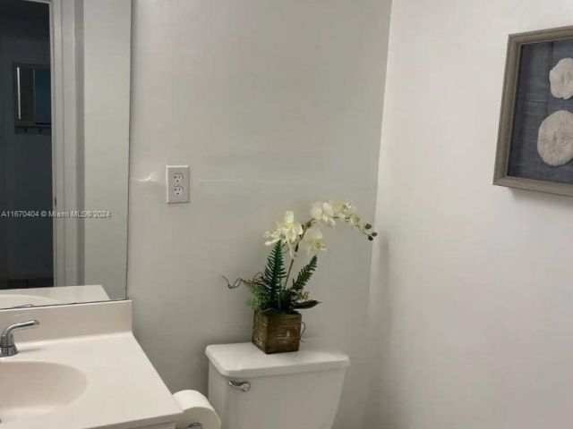 Apartment for sale  Unit #207 - photo 5648350