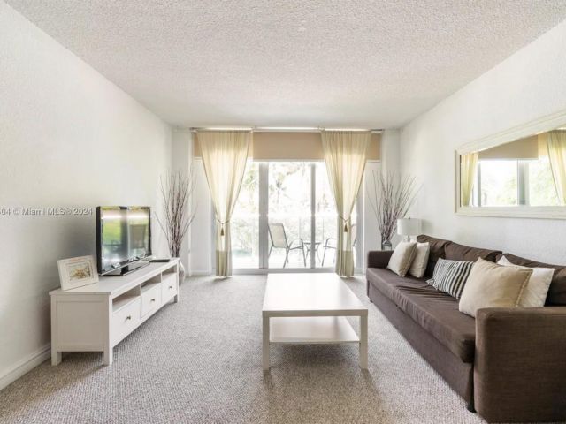 Apartment for sale  Unit #207 - photo 5648353